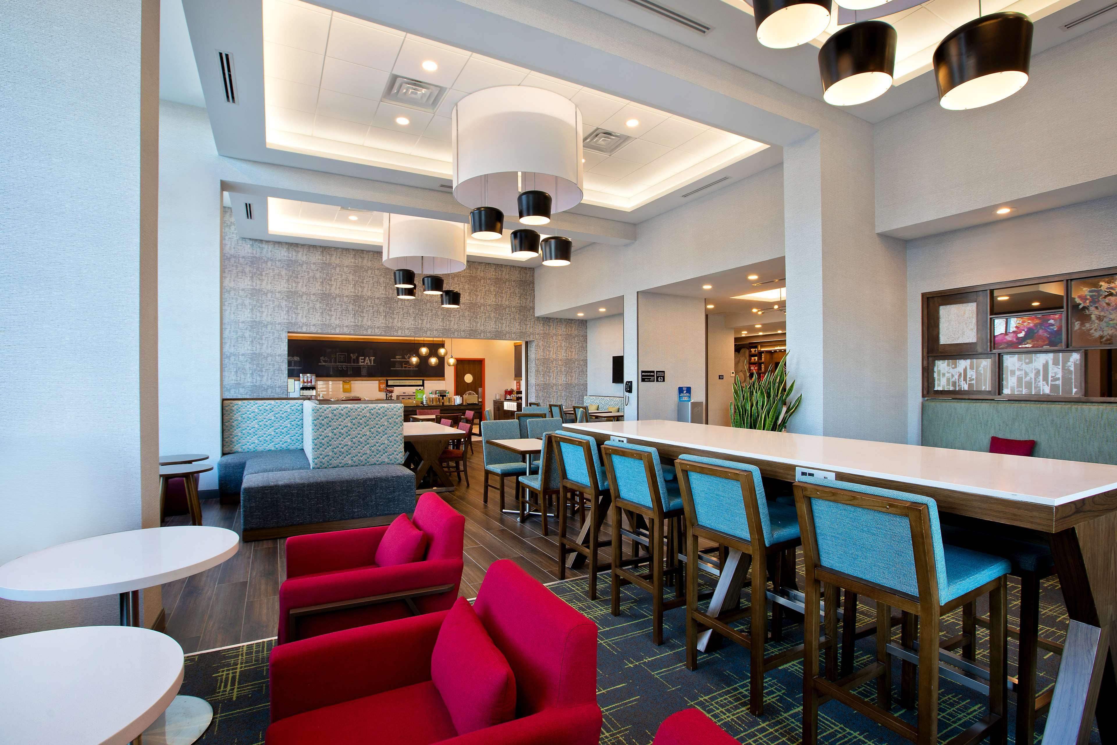 Hampton Inn & Suites Ottawa West, Ontario, Canada Exterior foto